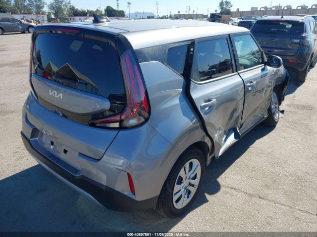 Kia Soul Lx Image 13