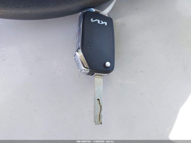 Kia Soul Lx Image 17