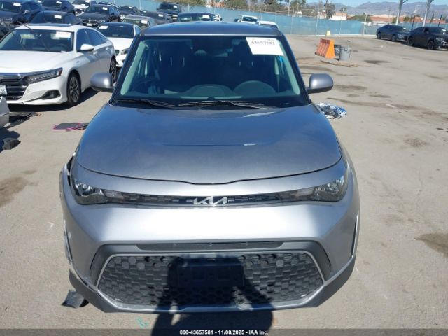 Kia Soul Lx Image 16