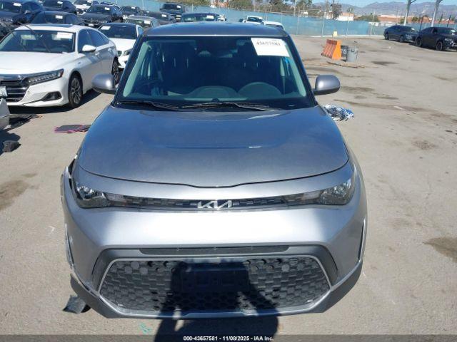 Kia Soul Lx Image 16