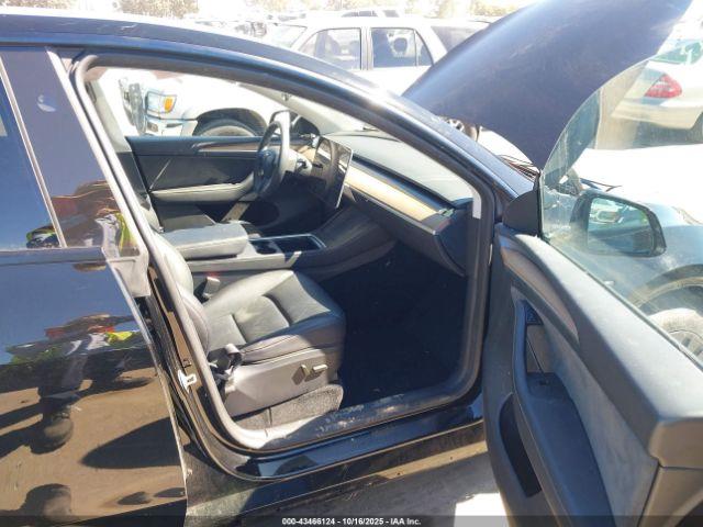 Tesla Model Y Long Range Dual Motor All-wheel Drive Image 4