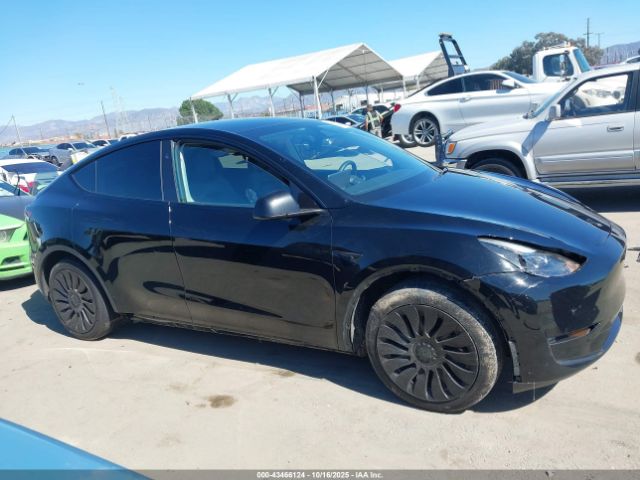 Tesla Model Y Long Range Dual Motor All-wheel Drive Image 17