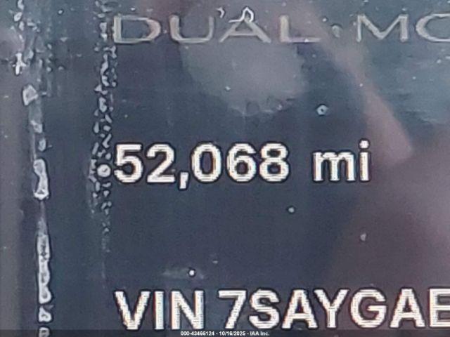 Tesla Model Y Long Range Dual Motor All-wheel Drive Image 12