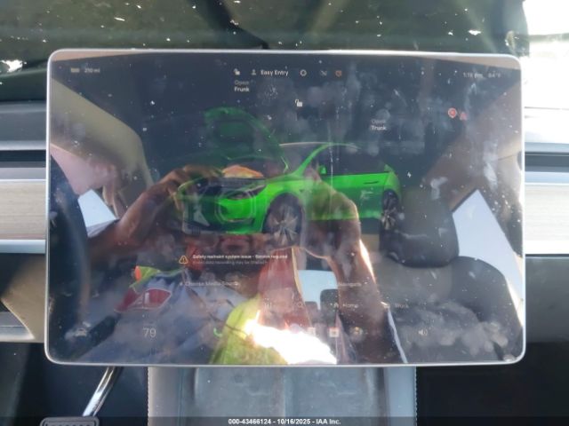 Tesla Model Y Long Range Dual Motor All-wheel Drive Image 14