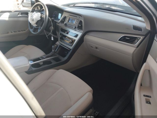 Hyundai SONATA Se Image 2