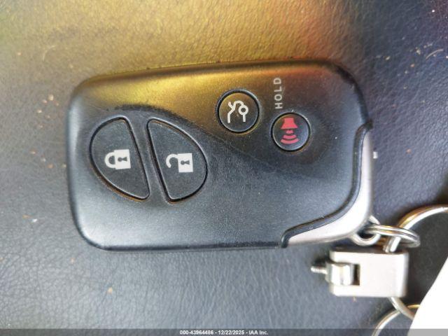 Lexus HS 250h Image 14