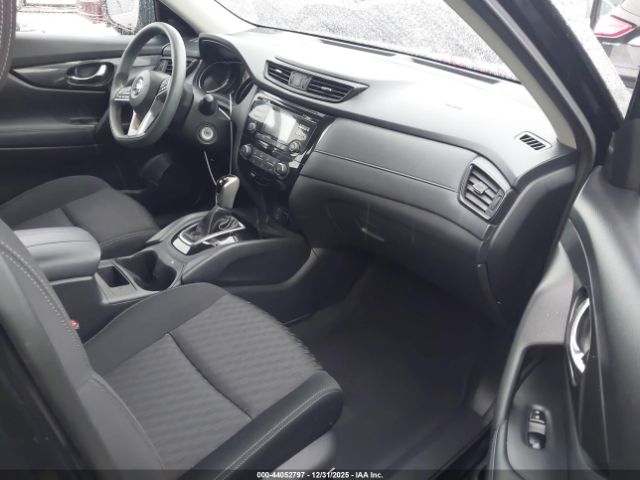 Nissan Rogue S Image 3