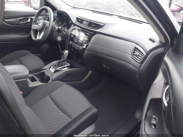 Nissan Rogue S Image 3