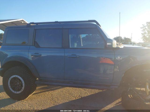 Ford Bronco Outer Banks Image 13