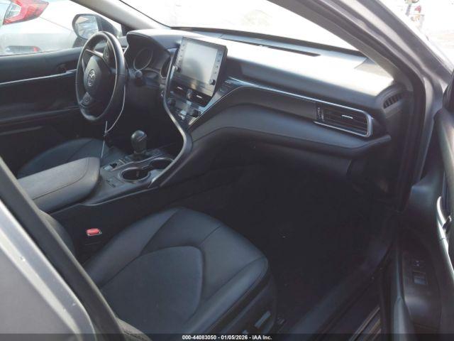 Toyota Camry Xse Image 17