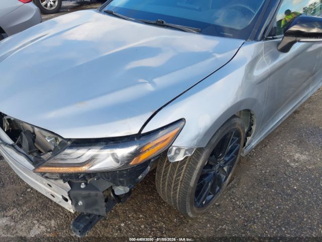 Toyota Camry Xse Image 11