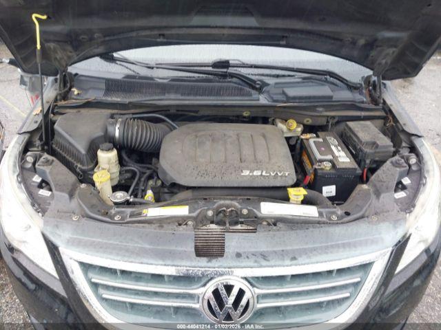 Volkswagen Routan Se Image 9