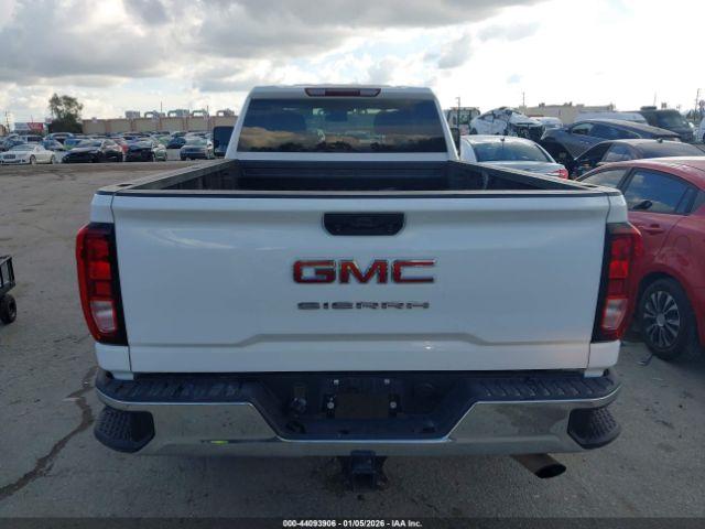 GMC Sierra 2500 4wd  Long Bed Pro Image 17