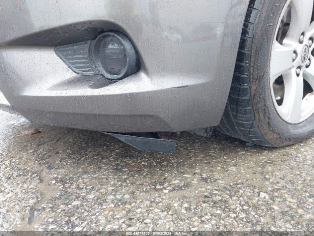 Toyota Sienna Le V6 Image 4