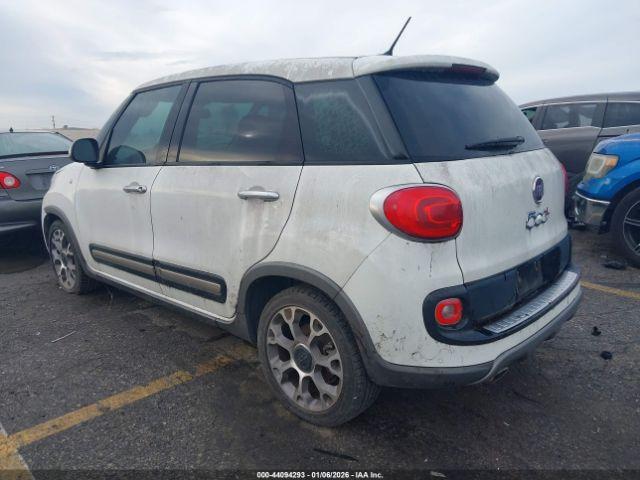 FIAT 500L Trekking Image 2