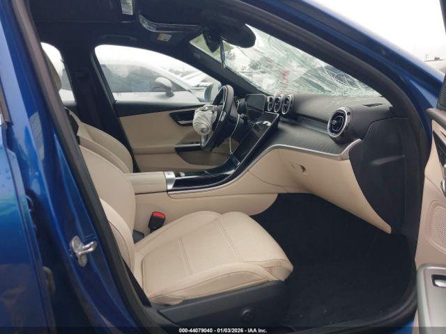 Mercedes-Benz C-Class Image 4