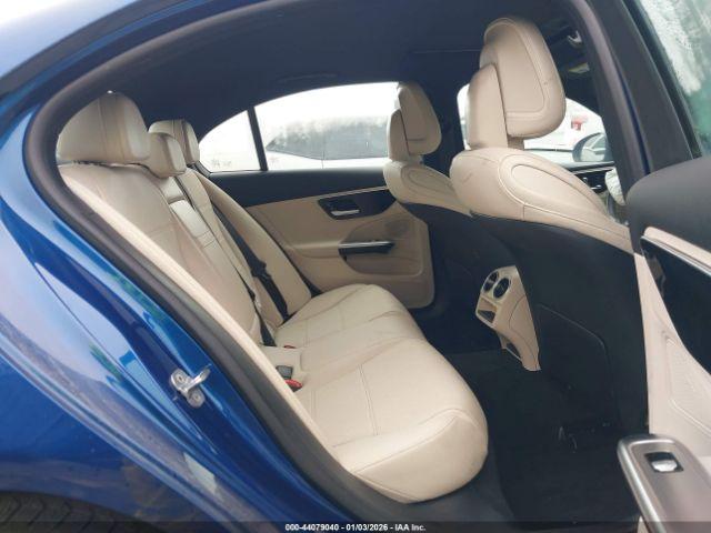 Mercedes-Benz C-Class Image 6