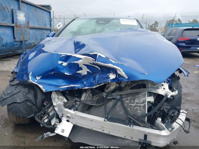 Mercedes-Benz C-Class Image 11