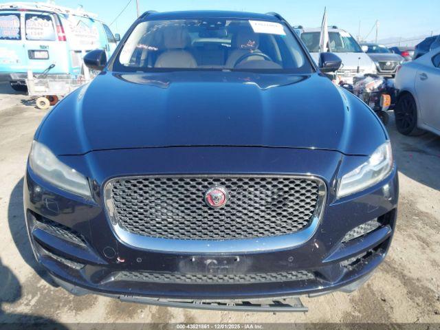 Jaguar F-PACE 30t Prestige Image 11