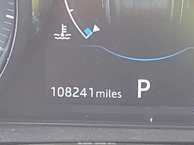 Jaguar F-PACE 30t Prestige Image 9