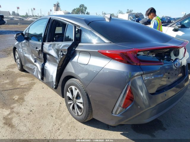 Toyota Prius Prime Advanced Image 3