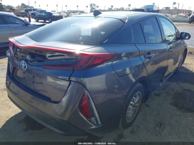 Toyota Prius Prime Advanced Image 2