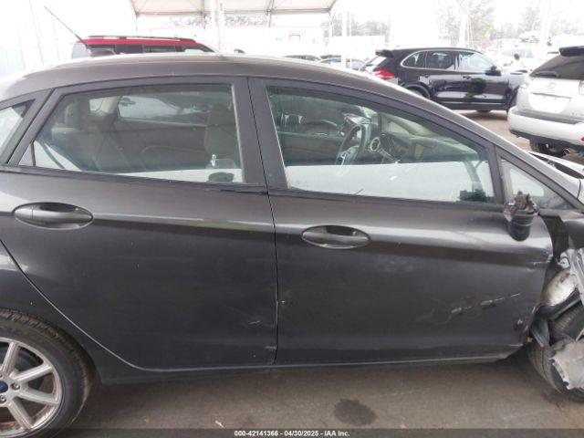 Ford Fiesta Se Image 10
