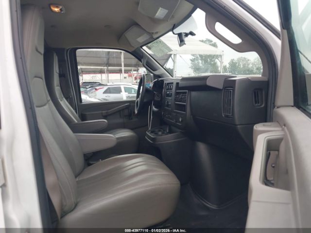 Chevrolet Express Rwd 2500 Extended Wheelbase Wt Image 16