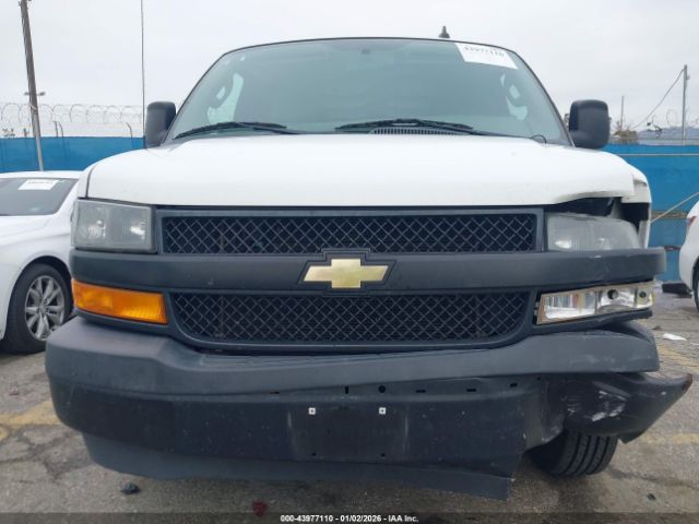 Chevrolet Express Rwd 2500 Extended Wheelbase Wt Image 4