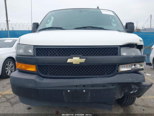 Chevrolet Express Rwd 2500 Extended Wheelbase Wt Image 4