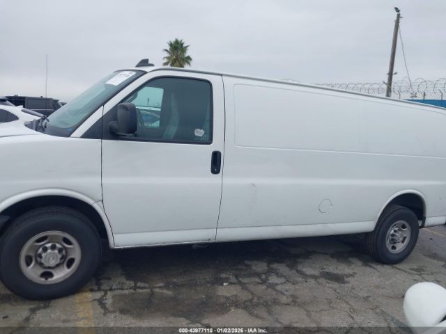 Chevrolet Express Rwd 2500 Extended Wheelbase Wt Image 13