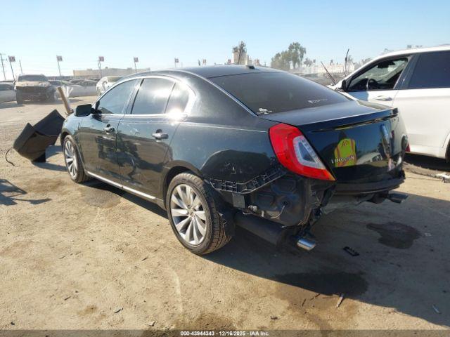 Lincoln MKS Image 2