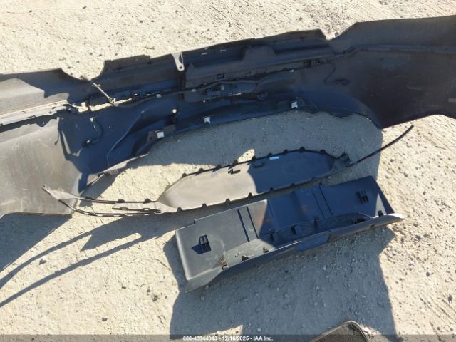 Lincoln MKS Image 11