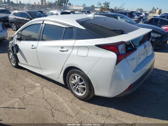Toyota Prius Le Image 16