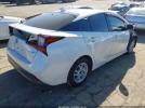 Toyota Prius Le Image 12