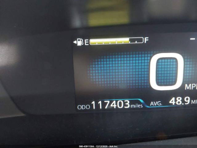 Toyota Prius Le Image 13