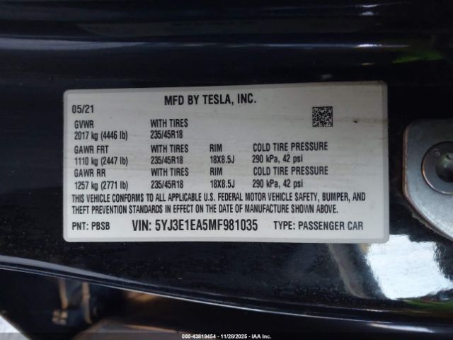 Tesla Model 3 Standard Range Plus Rear-wheel Drive Image 10