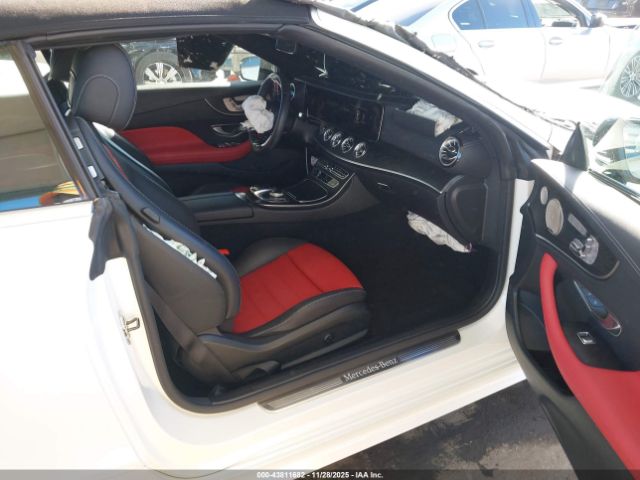 Mercedes-Benz E-Class Image 2