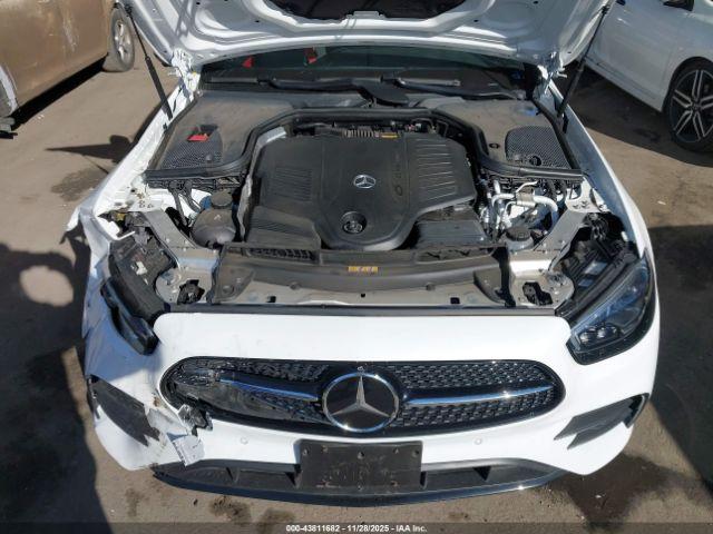 Mercedes-Benz E-Class Image 13