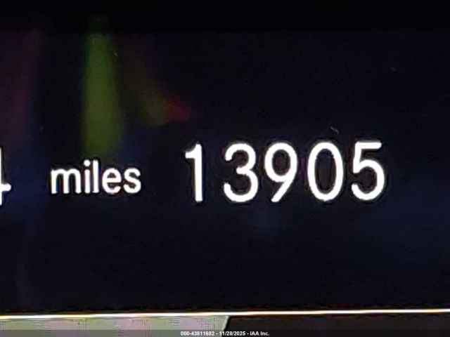 Mercedes-Benz E-Class Image 5