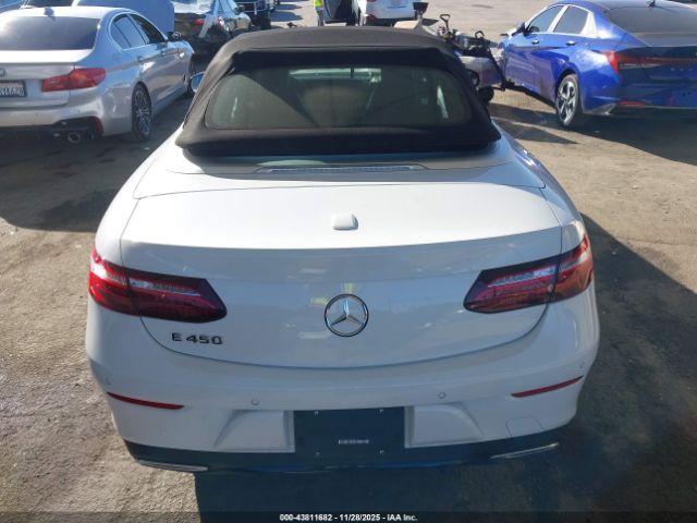 Mercedes-Benz E-Class Image 10