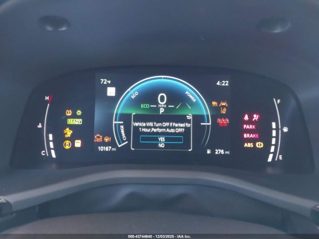 Toyota Camry Le Image 6