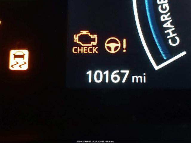 Toyota Camry Le Image 15