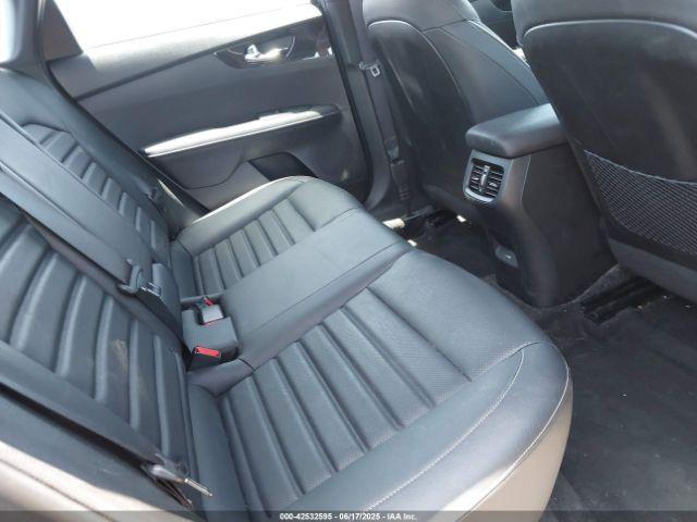 Kia Forte Gt-line Image 15