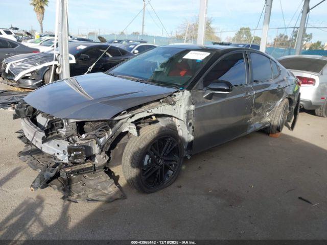 Toyota Camry Xse Image 2