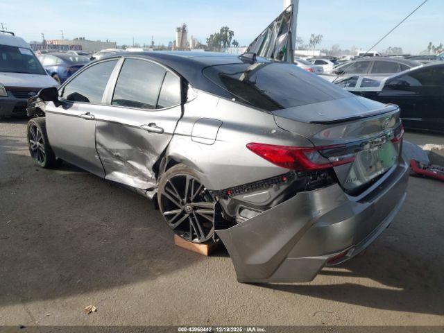 Toyota Camry Xse Image 8