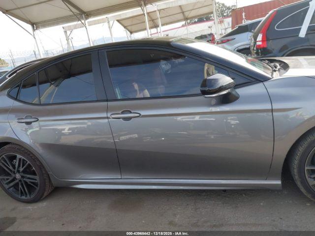 Toyota Camry Xse Image 5