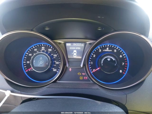 Hyundai Genesis 2.0t Image 4