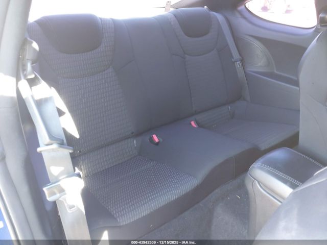 Hyundai Genesis 2.0t Image 12