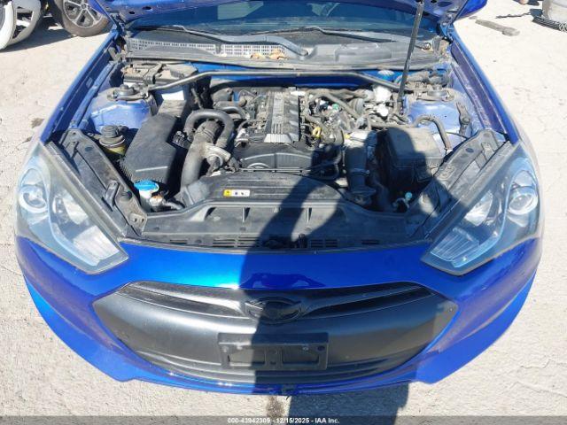 Hyundai Genesis 2.0t Image 14